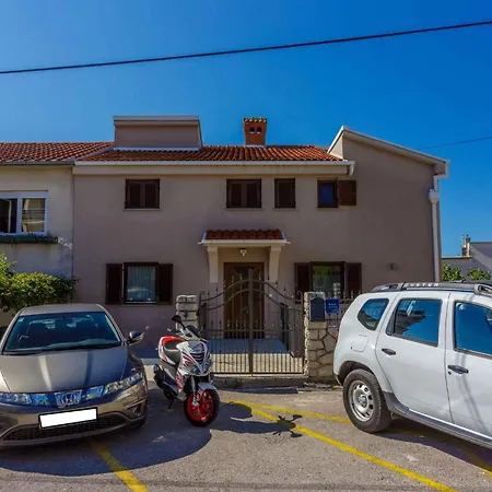 Apartamento In 13840