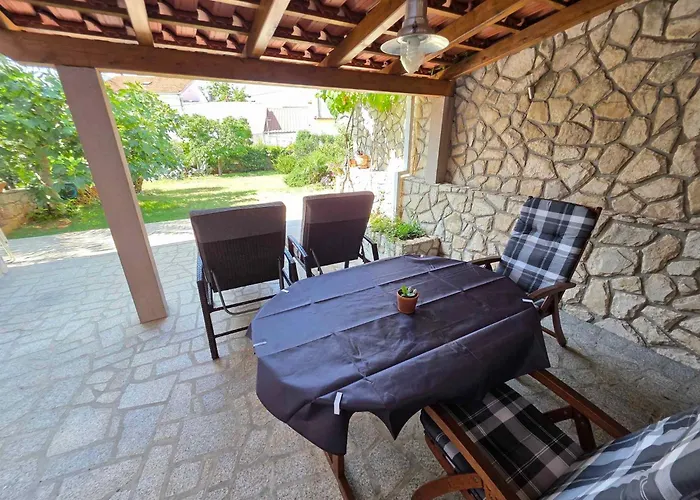 Apartament In 13840 Crikvenica